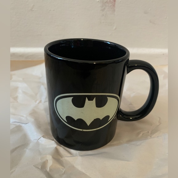 DC Comics Batman Symbol Logo Coffee Mug - Picture 2 of 4